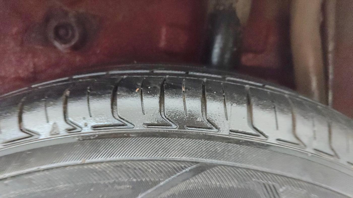 2015 Maruti Celerio VXI, Petrol, Manual, 25,471 km, Left Rear Tyre Tread