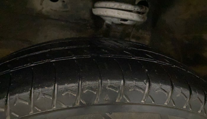 2018 Maruti Wagon R 1.0 LXI CNG, CNG, Manual, 50,979 km, Left Front Tyre Tread