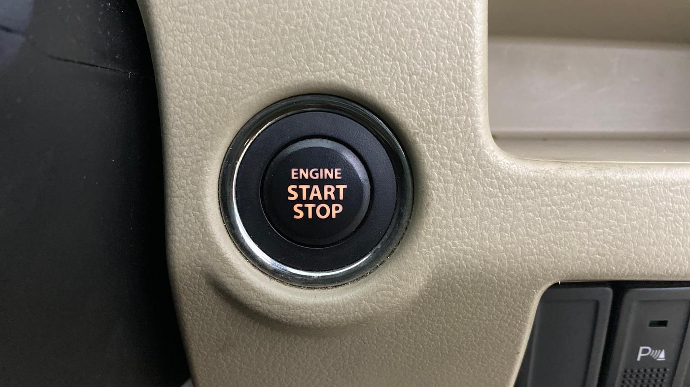 2016 Maruti Ciaz ZXI+ AT, Petrol, Automatic, 65,370 km, Keyless Start/ Stop Button