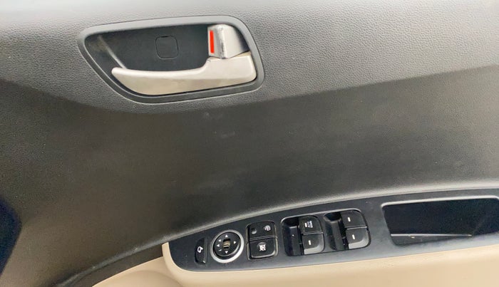 2014 Hyundai Grand i10 SPORTZ 1.2 KAPPA VTVT, Petrol, Manual, 25,663 km, Driver Side Door Panels Control