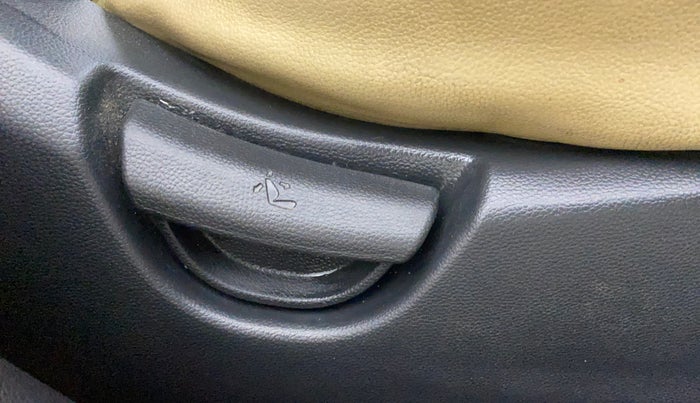 2014 Hyundai Grand i10 SPORTZ 1.2 KAPPA VTVT, Petrol, Manual, 25,663 km, Driver Side Adjustment Panel