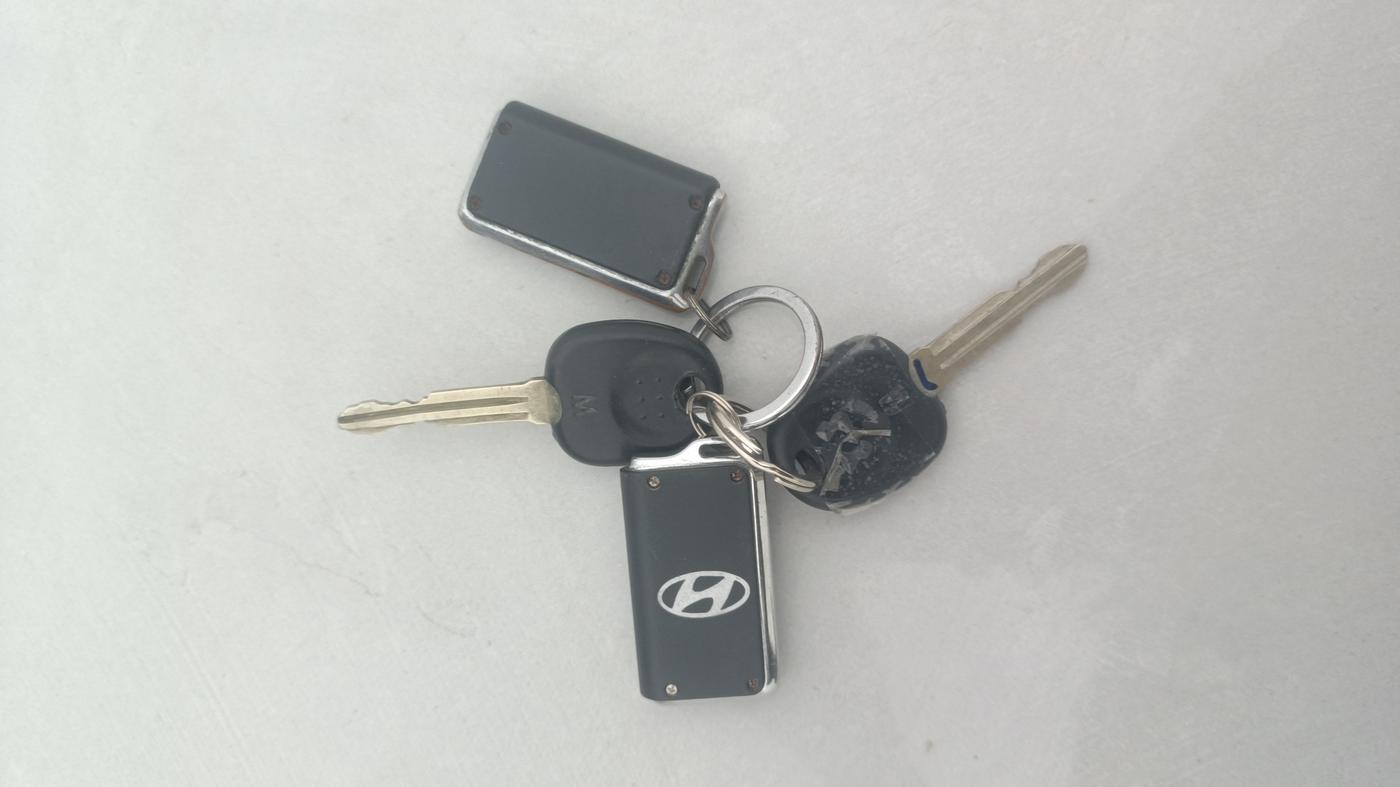 2013 Hyundai i10 SPORTZ 1.2, Petrol, Manual, 73,941 km, Key Close Up