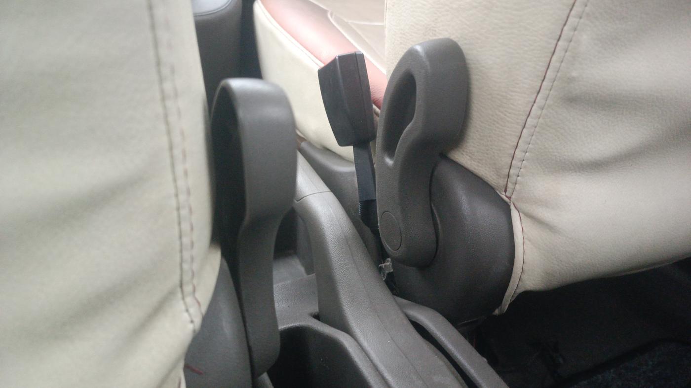 2013 Hyundai i10 SPORTZ 1.2, Petrol, Manual, 73,941 km, Driver Side Adjustment Panel
