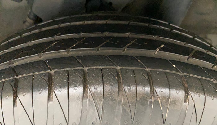 2019 Hyundai VENUE SX PLUS 1.0 TURBO DCT, Petrol, Automatic, 1,17,339 km, Left Rear Tyre Tread