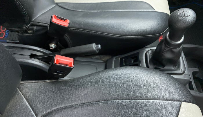 2018 Maruti Alto 800 LXI OPT, Petrol, Manual, 25,847 km, Gear Lever