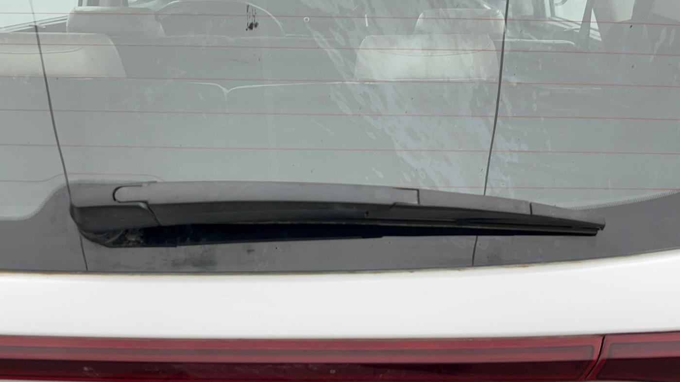 2023 KIA CARENS LUXURY PLUS 1.5 DIESEL AT 7 STR, Diesel, Automatic, 47,522 km, Rear Wiper