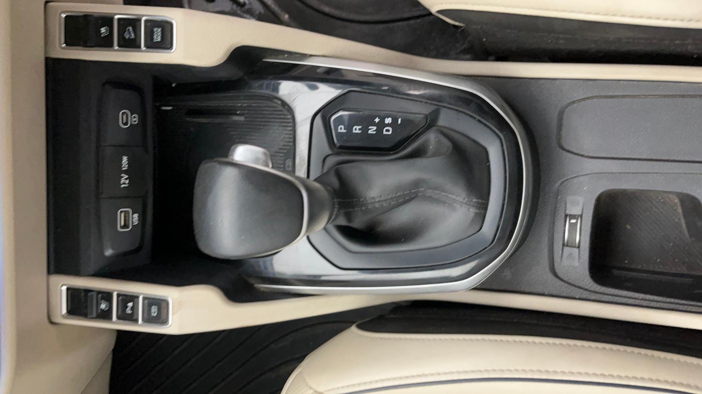 2023 KIA CARENS LUXURY PLUS 1.5 DIESEL AT 7 STR, Diesel, Automatic, 47,522 km, Gear Lever
