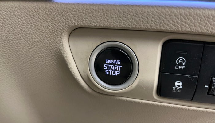 2023 KIA CARENS LUXURY PLUS 1.5 DIESEL AT 7 STR, Diesel, Automatic, 47,489 km, Keyless Start/ Stop Button