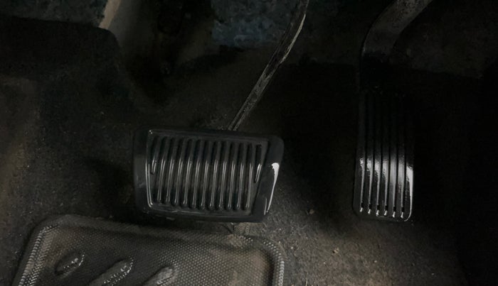 2023 KIA CARENS LUXURY PLUS 1.5 DIESEL AT 7 STR, Diesel, Automatic, 47,489 km, Pedals