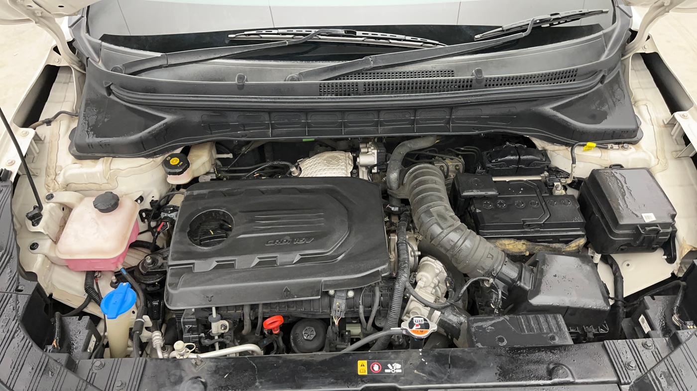 2023 KIA CARENS LUXURY PLUS 1.5 DIESEL AT 7 STR, Diesel, Automatic, 47,522 km, Engine View