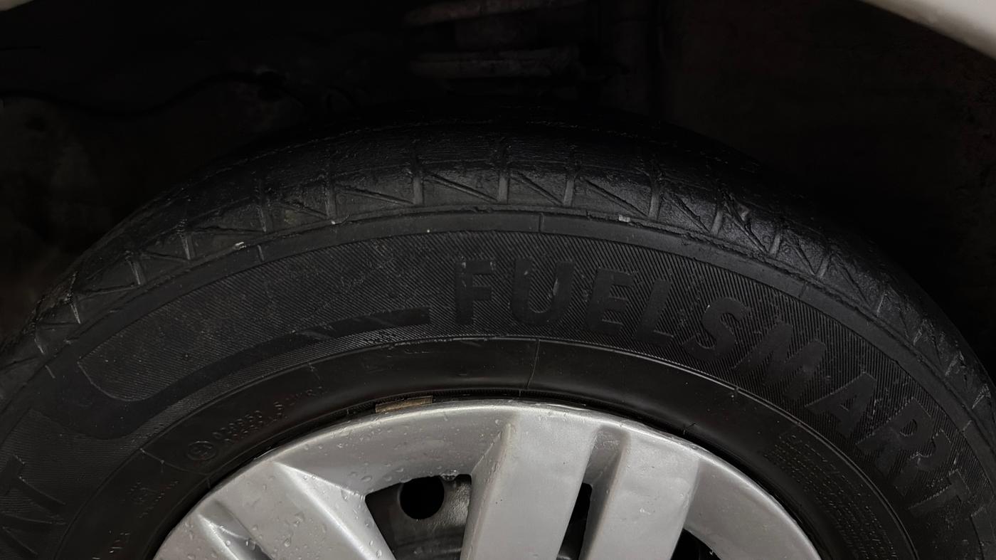 2020 Maruti Alto LXI, Petrol, Manual, 39,212 km, Left Front Tyre Tread