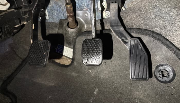 2020 Maruti Alto LXI, Petrol, Manual, 39,212 km, Pedals