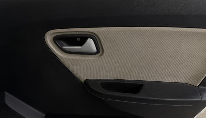 2020 Maruti Alto LXI, Petrol, Manual, 39,212 km, Driver Side Door Panels Control
