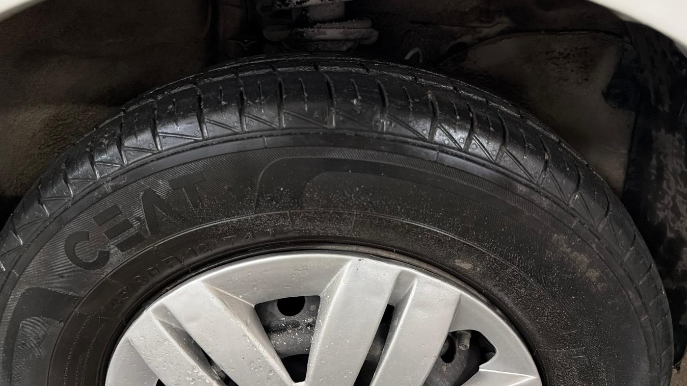2020 Maruti Alto LXI, Petrol, Manual, 39,212 km, Right Front Tyre Tread