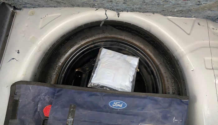 2018 Ford FREESTYLE TREND 1.2 PETROL, Petrol, Manual, 74,772 km, Spare Tyre