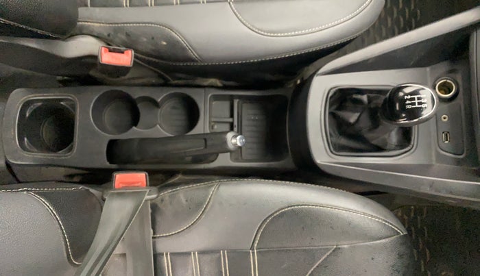 2018 Ford FREESTYLE TREND 1.2 PETROL, Petrol, Manual, 74,772 km, Gear Lever