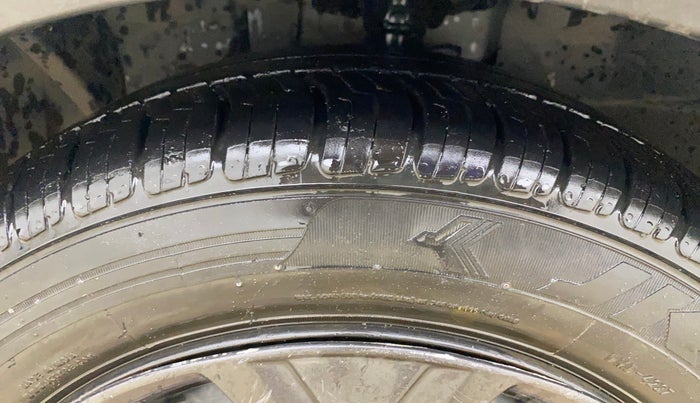 2018 Ford FREESTYLE TREND 1.2 PETROL, Petrol, Manual, 74,772 km, Left Front Tyre Tread