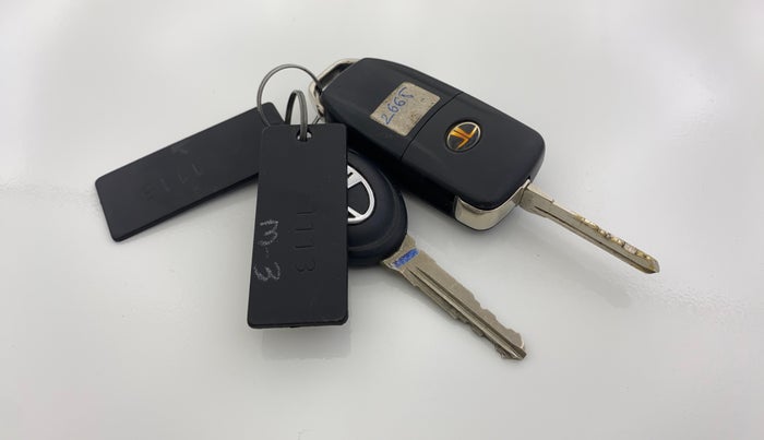 2015 Tata Zest XT PETROL, Petrol, Manual, 58,059 km, Key Close Up