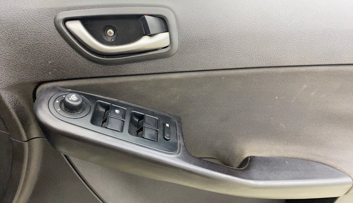 2015 Tata Zest XT PETROL, Petrol, Manual, 58,059 km, Driver Side Door Panels Control