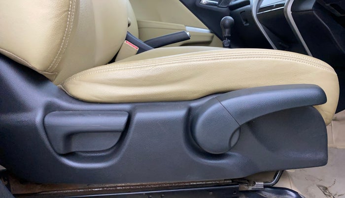 2016 Honda City 1.5L I-VTEC VX (O) MT, Petrol, Manual, 73,026 km, Driver Side Adjustment Panel