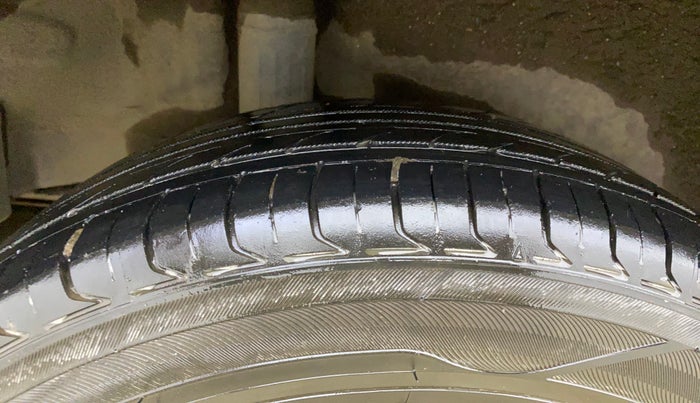 2016 Honda City 1.5L I-VTEC VX (O) MT, Petrol, Manual, 73,026 km, Right Rear Tyre Tread