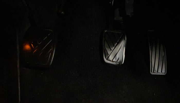 2020 Maruti Baleno ZETA PETROL 1.2, Petrol, Manual, 95,725 km, Pedals