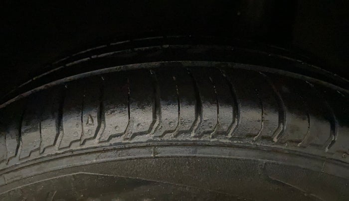 2020 Maruti Baleno ZETA PETROL 1.2, Petrol, Manual, 95,725 km, Left Rear Tyre Tread