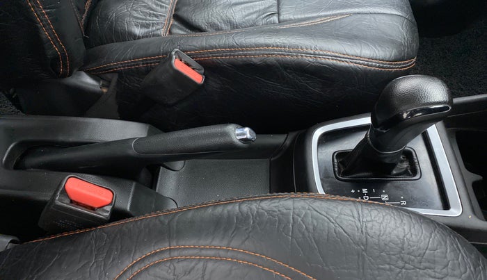 2018 Maruti Swift VXI AMT D, Petrol, Automatic, 60,498 km, Gear Lever