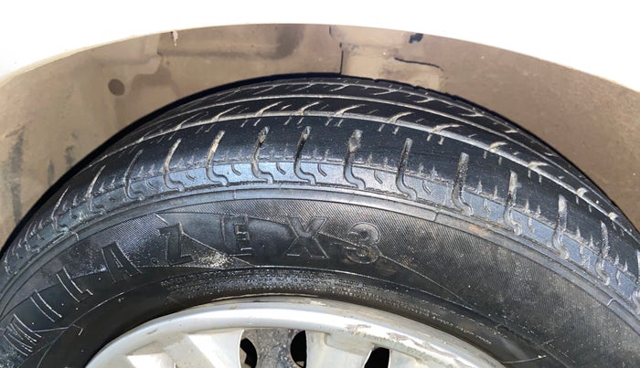 2014 Maruti Celerio VXI, Petrol, Manual, 41,089 km, Left Front Tyre Tread