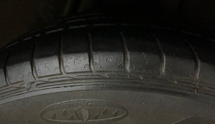 2017 Honda WR-V 1.2L I-VTEC VX MT, Petrol, Manual, 79,677 km, Left Rear Tyre Tread