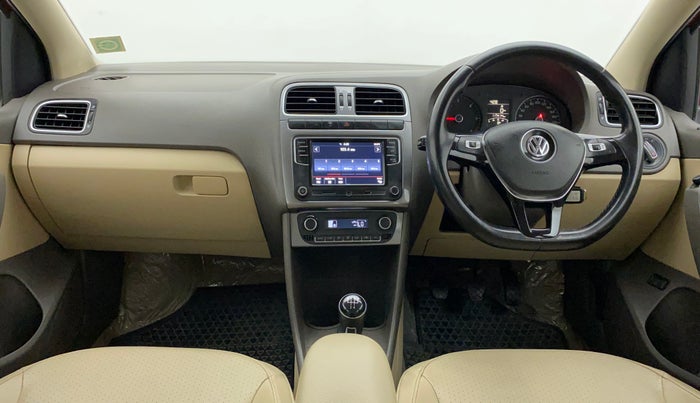 2019 Volkswagen Vento HIGHLINE DIESEL 1.5, Diesel, Manual, 1,17,683 km, Dashboard