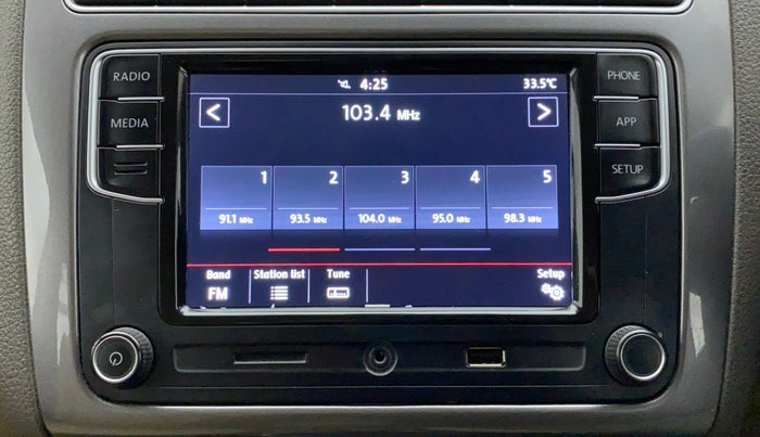 2019 Volkswagen Vento HIGHLINE DIESEL 1.5, Diesel, Manual, 1,17,683 km, Infotainment System
