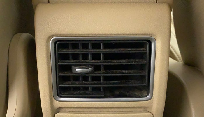 2019 Volkswagen Vento HIGHLINE DIESEL 1.5, Diesel, Manual, 1,17,683 km, Rear AC Vents