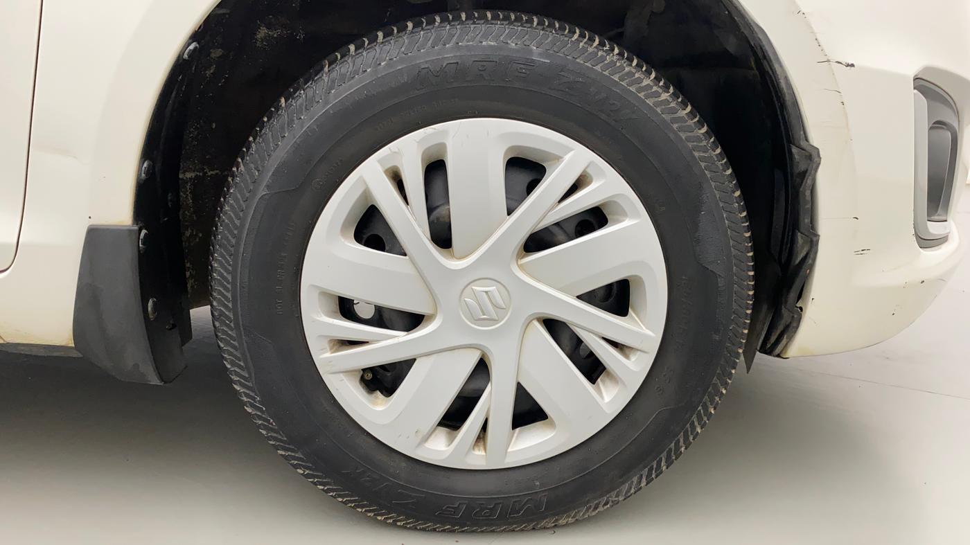 2015 Maruti Swift VDI ABS, Diesel, Manual, 45,074 km, Right Front Wheel