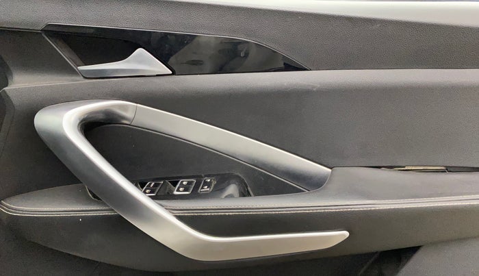 2019 MG HECTOR SHARP 1.5 DCT PETROL, Petrol, Automatic, 80,285 km, Driver Side Door Panels Control