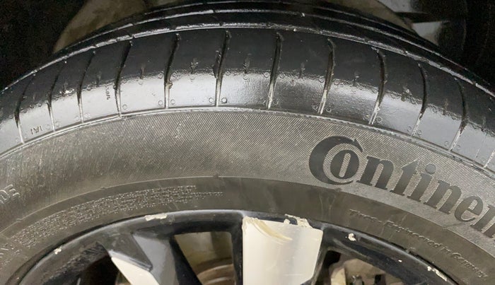 2019 MG HECTOR SHARP 1.5 DCT PETROL, Petrol, Automatic, 80,285 km, Right Front Tyre Tread