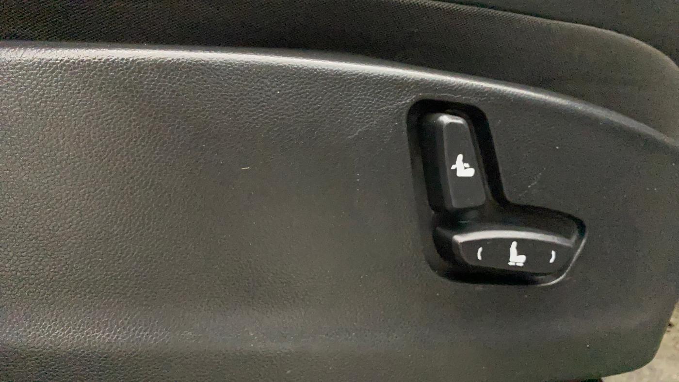 2019 MG HECTOR SHARP 1.5 DCT PETROL, Petrol, Automatic, 80,285 km, Driver Side Adjustment Panel