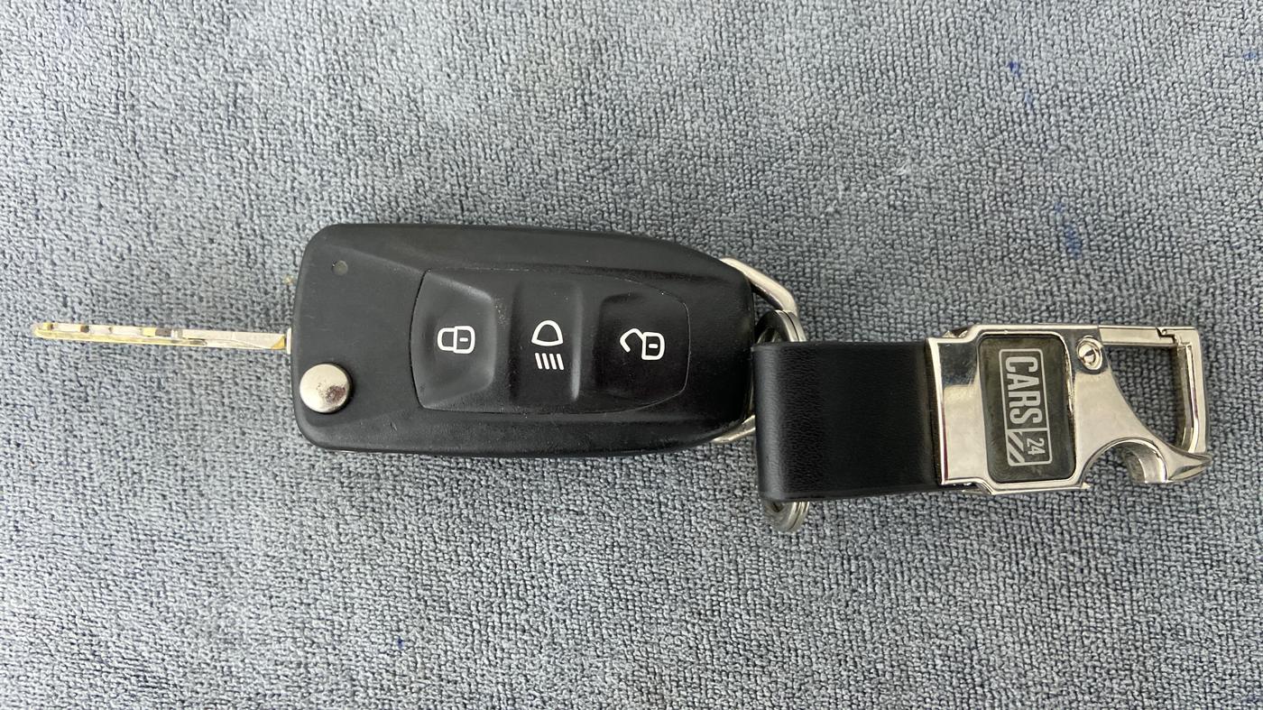 2019 Tata TIGOR XZ 1.2 REVOTRON, Petrol, Manual, 35,990 km, Key Close Up