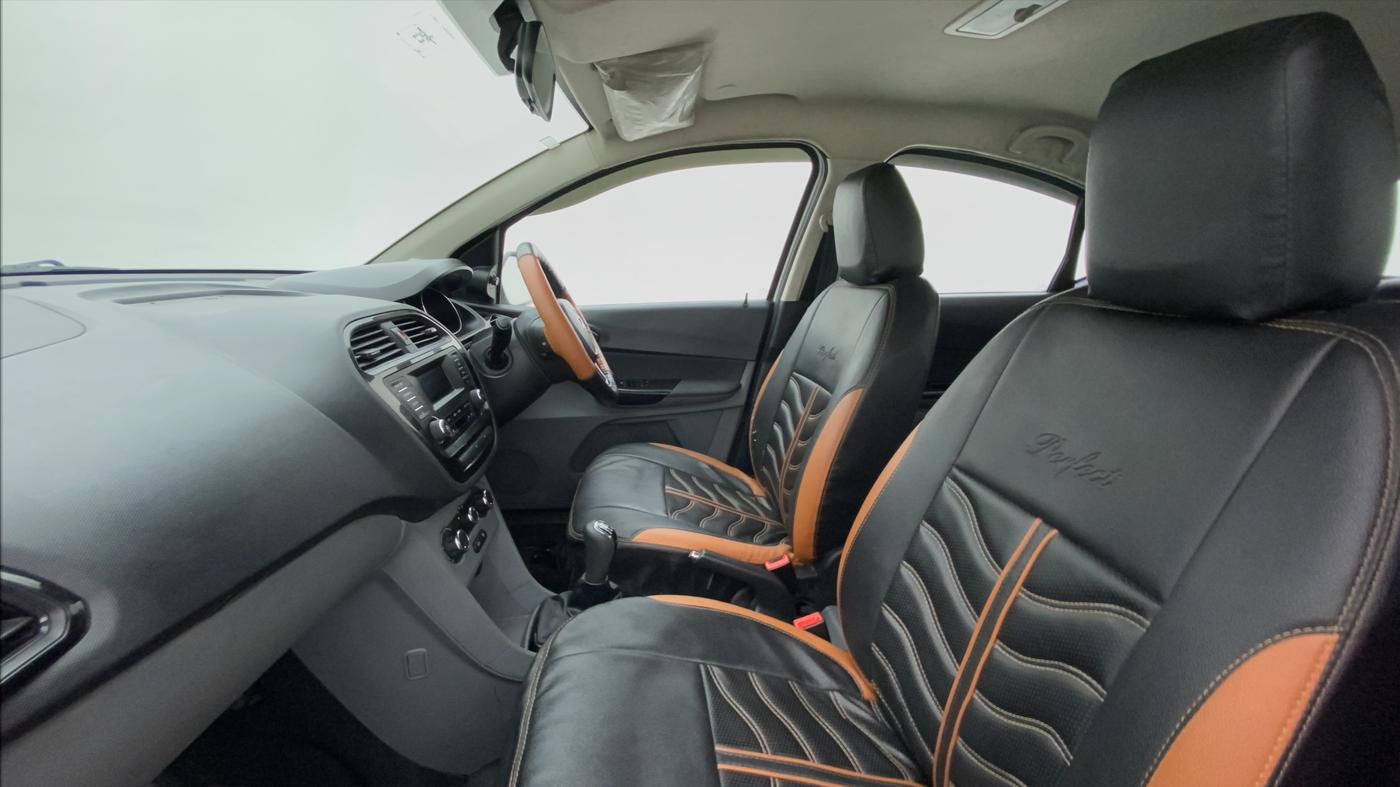 2019 Tata TIGOR XZ 1.2 REVOTRON, Petrol, Manual, 35,990 km, Right Side Front Door Cabin