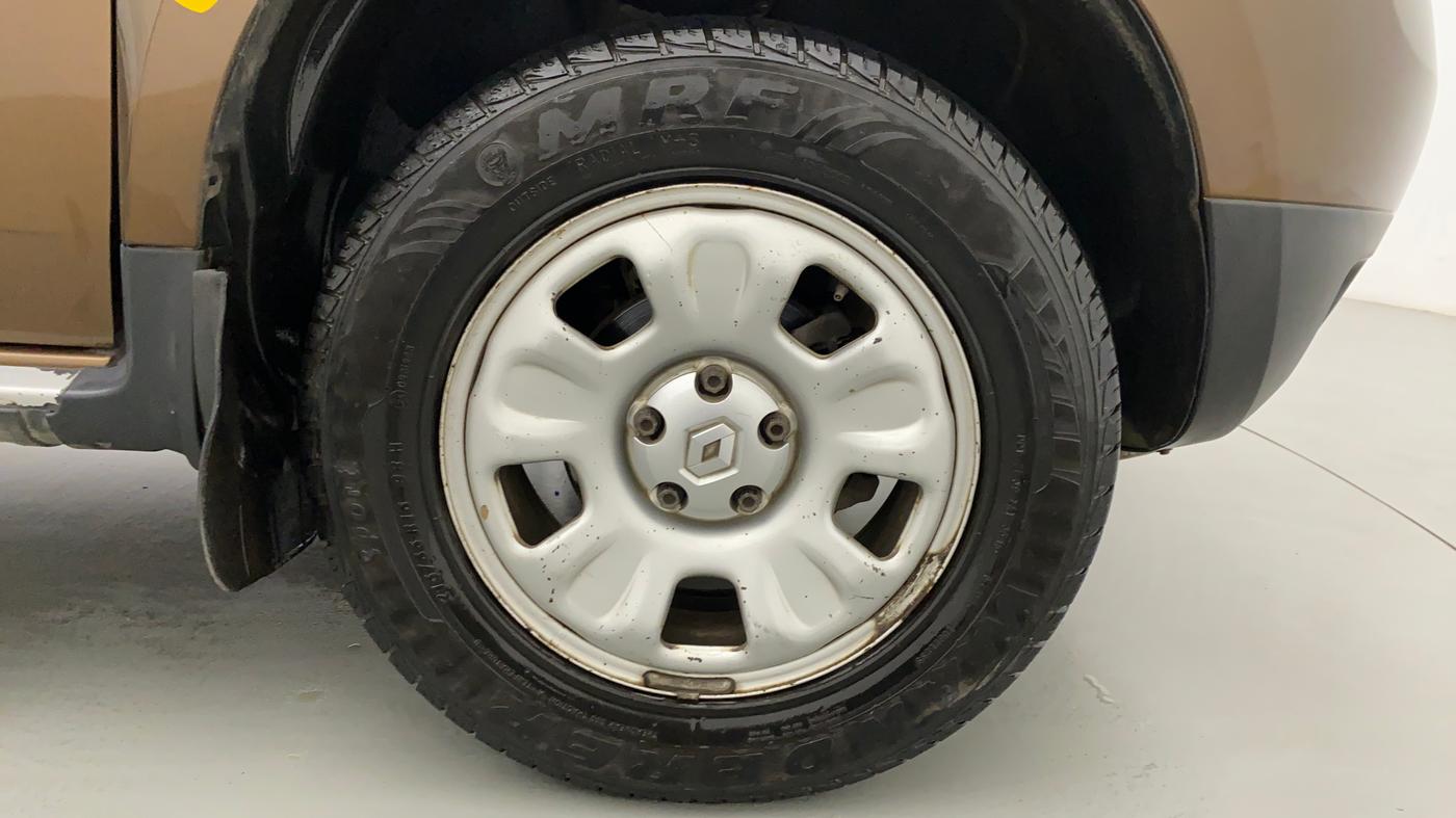 2012 Renault Duster 85 PS RXL, Diesel, Manual, 79,492 km, Right Front Wheel