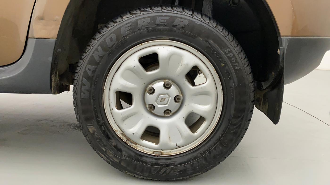 2012 Renault Duster 85 PS RXL, Diesel, Manual, 79,492 km, Left Rear Wheel