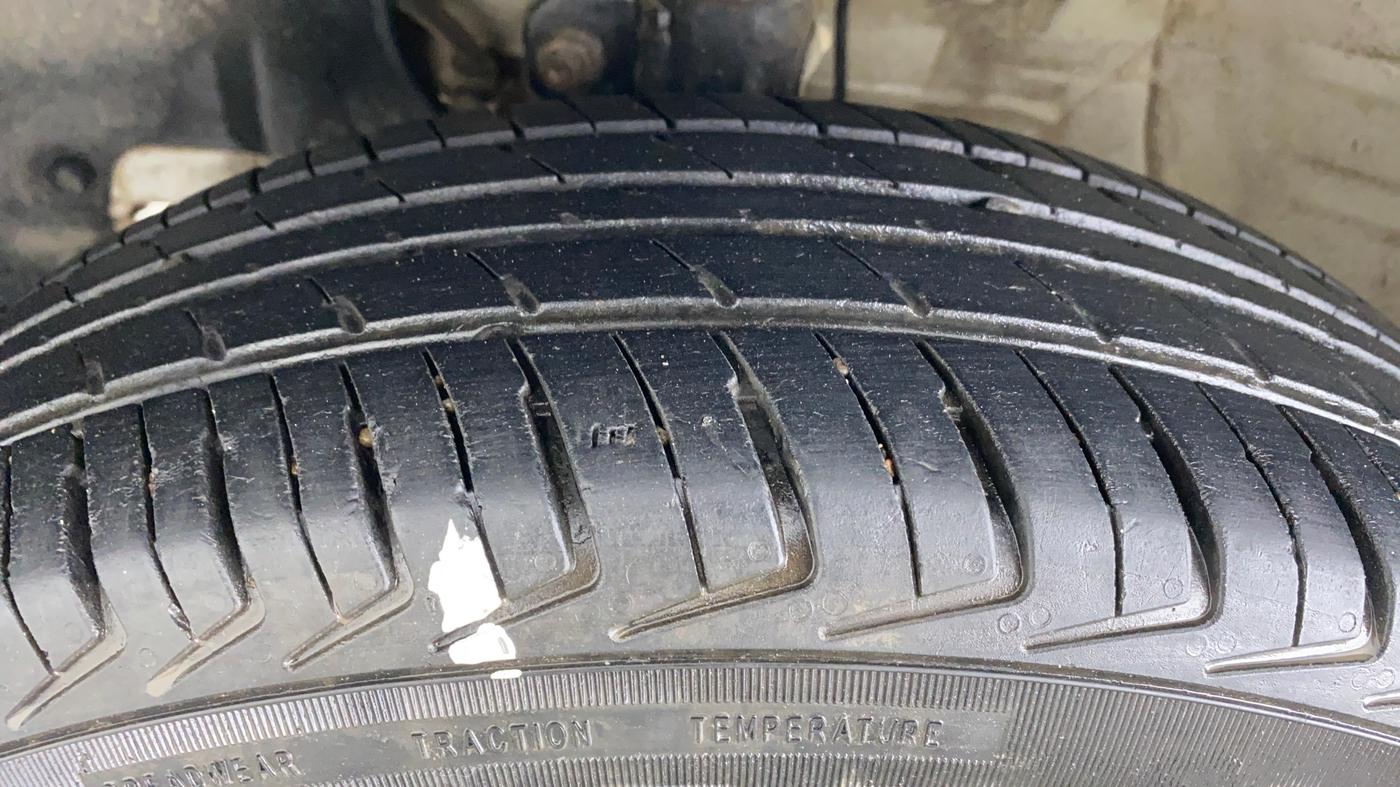 2020 Maruti New Wagon-R LXI CNG 1.0 L, CNG, Manual, 46,297 km, Left Front Tyre Tread