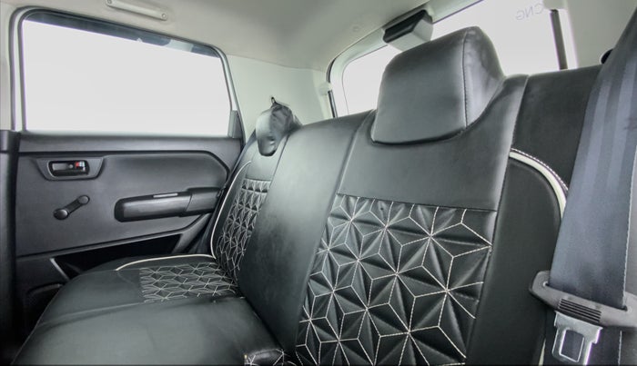 2020 Maruti New Wagon-R LXI CNG 1.0 L, CNG, Manual, 46,297 km, Right Side Rear Door Cabin