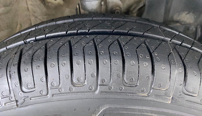 2020 Maruti New Wagon-R LXI CNG 1.0 L, CNG, Manual, 46,297 km, Right Front Tyre Tread