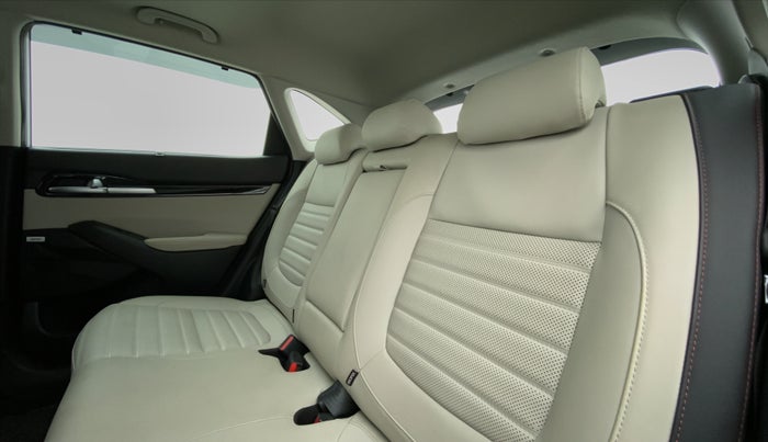 2019 KIA SELTOS GTX + AT PETROL, Petrol, Automatic, 45,890 km, Right Side Rear Door Cabin