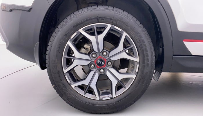 2019 KIA SELTOS GTX + AT PETROL, Petrol, Automatic, 45,890 km, Right Rear Wheel