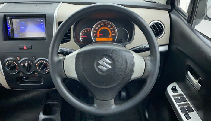 2014 Maruti Wagon R 1.0 VXI, Petrol, Manual, 76,186 km, Steering Wheel Close Up