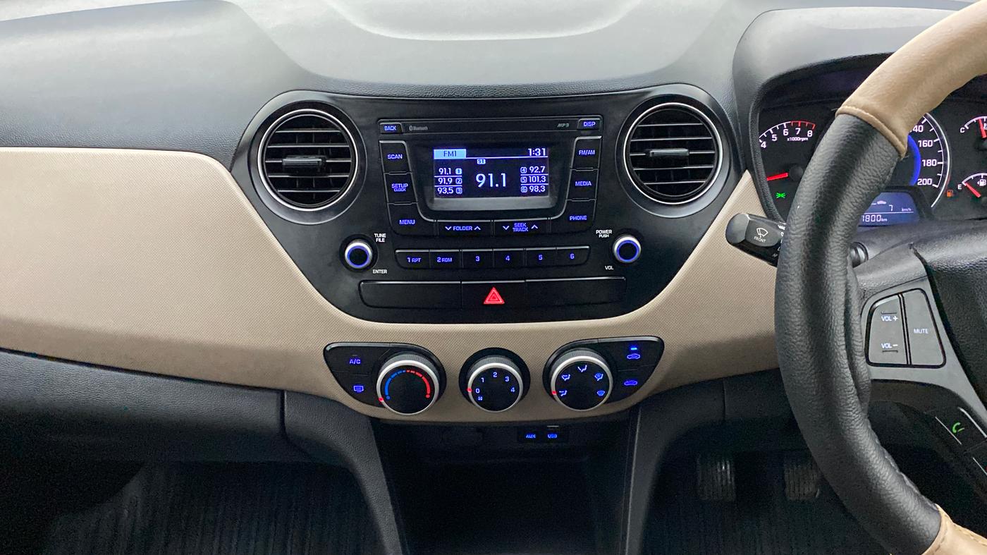 2016 Hyundai Grand i10 SPORTZ 1.2 KAPPA VTVT, Petrol, Manual, 97,837 km, Air Conditioner