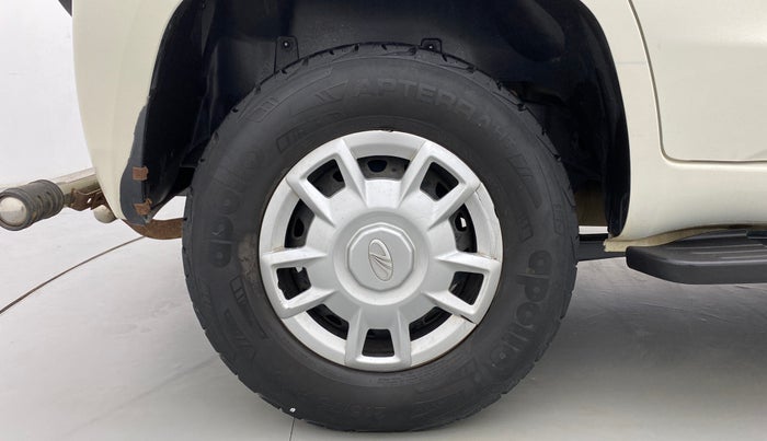 2017 Mahindra TUV300 T6, Diesel, Manual, 26,763 km, Right Rear Wheel