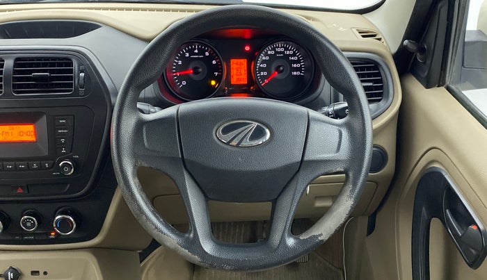 2017 Mahindra TUV300 T6, Diesel, Manual, 26,763 km, Steering Wheel Close Up